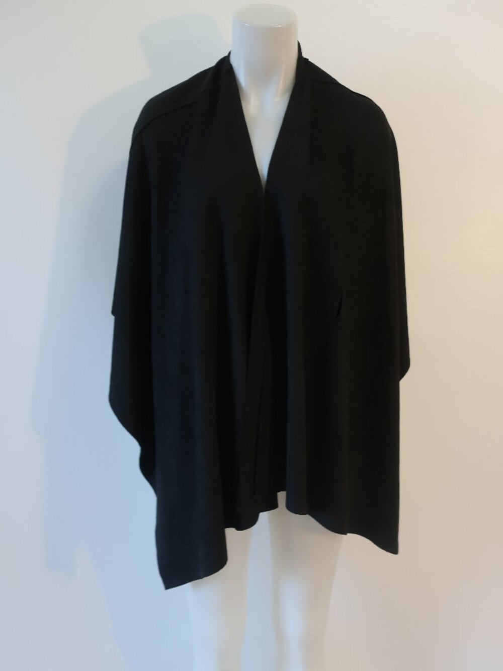 NWT Womens Tina Demel Black Faux Suede Wrap O/S